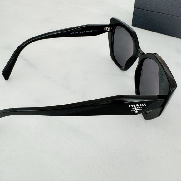 Prada glasses - Picture 2 of 5